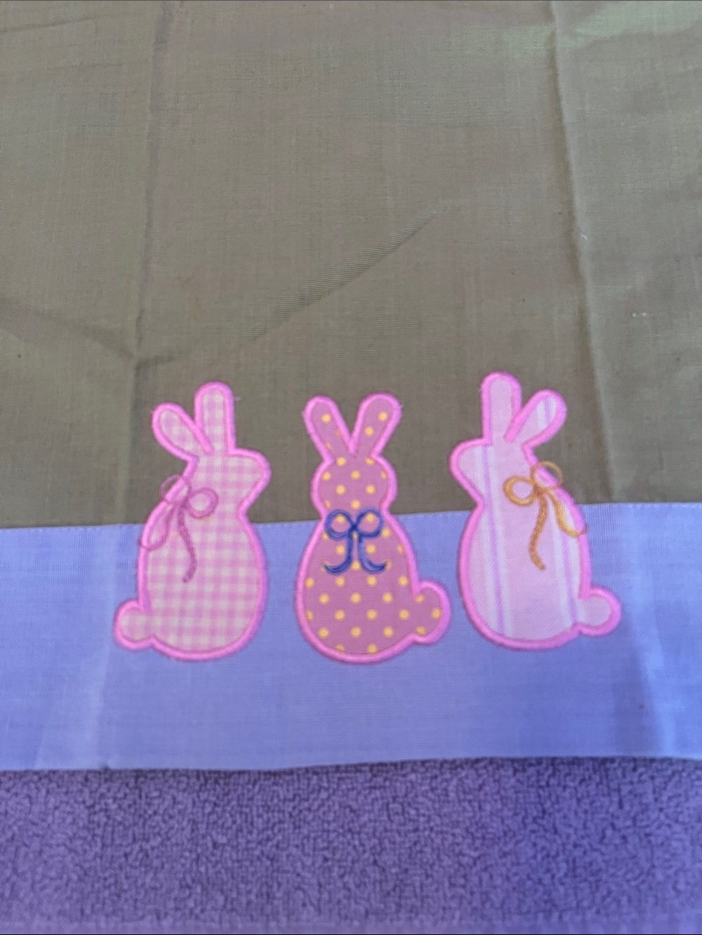 Vintage Easter Bunny Appliqué Kitchen Towel Green Cotton Spring Tea Towel - Picture 2 of 4